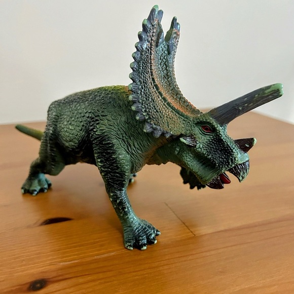 Vintage 90s  Large Triceratops Dinosaur Figure 9” - Picture 4 of 4